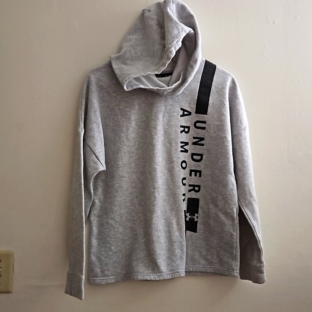 Medium Under Armour Hoodie